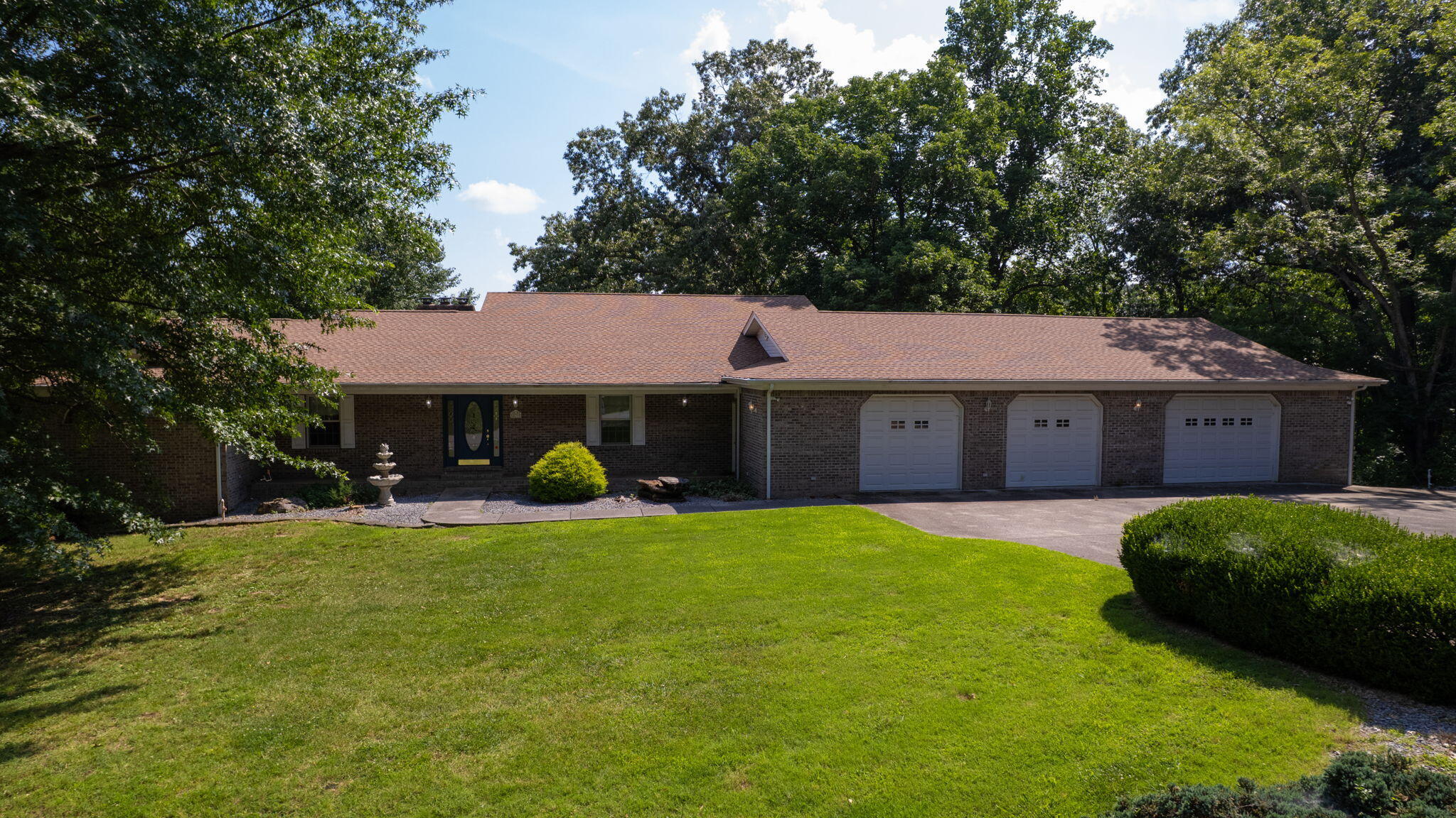 839 Summit Point Property Photo 57