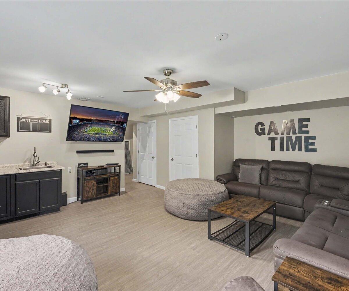 3124 Roundway Down Lane Property Photo 25