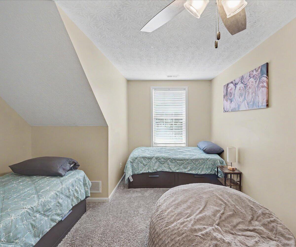 3124 Roundway Down Lane Property Photo 26