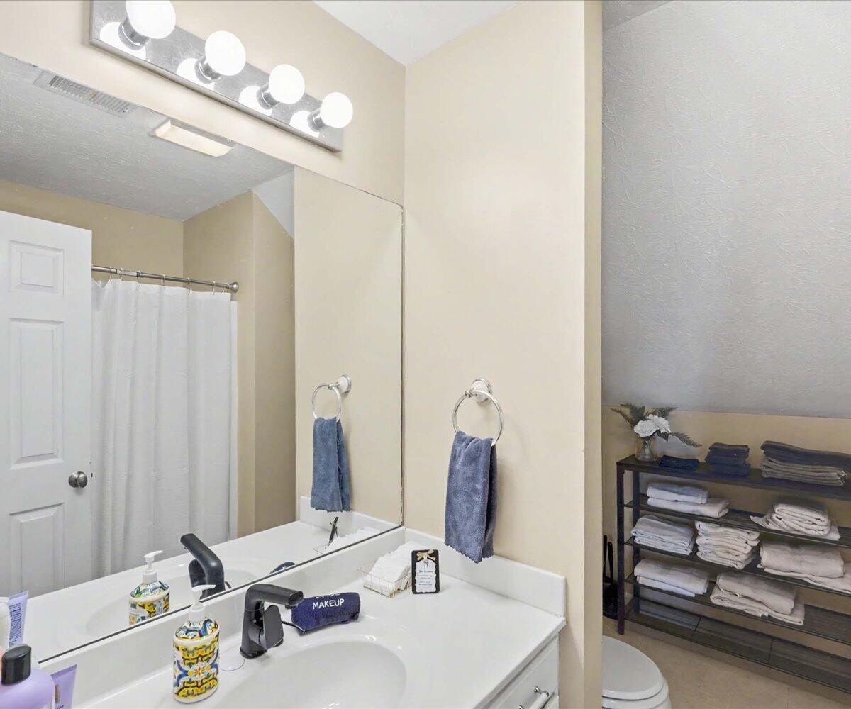 3124 Roundway Down Lane Property Photo 29