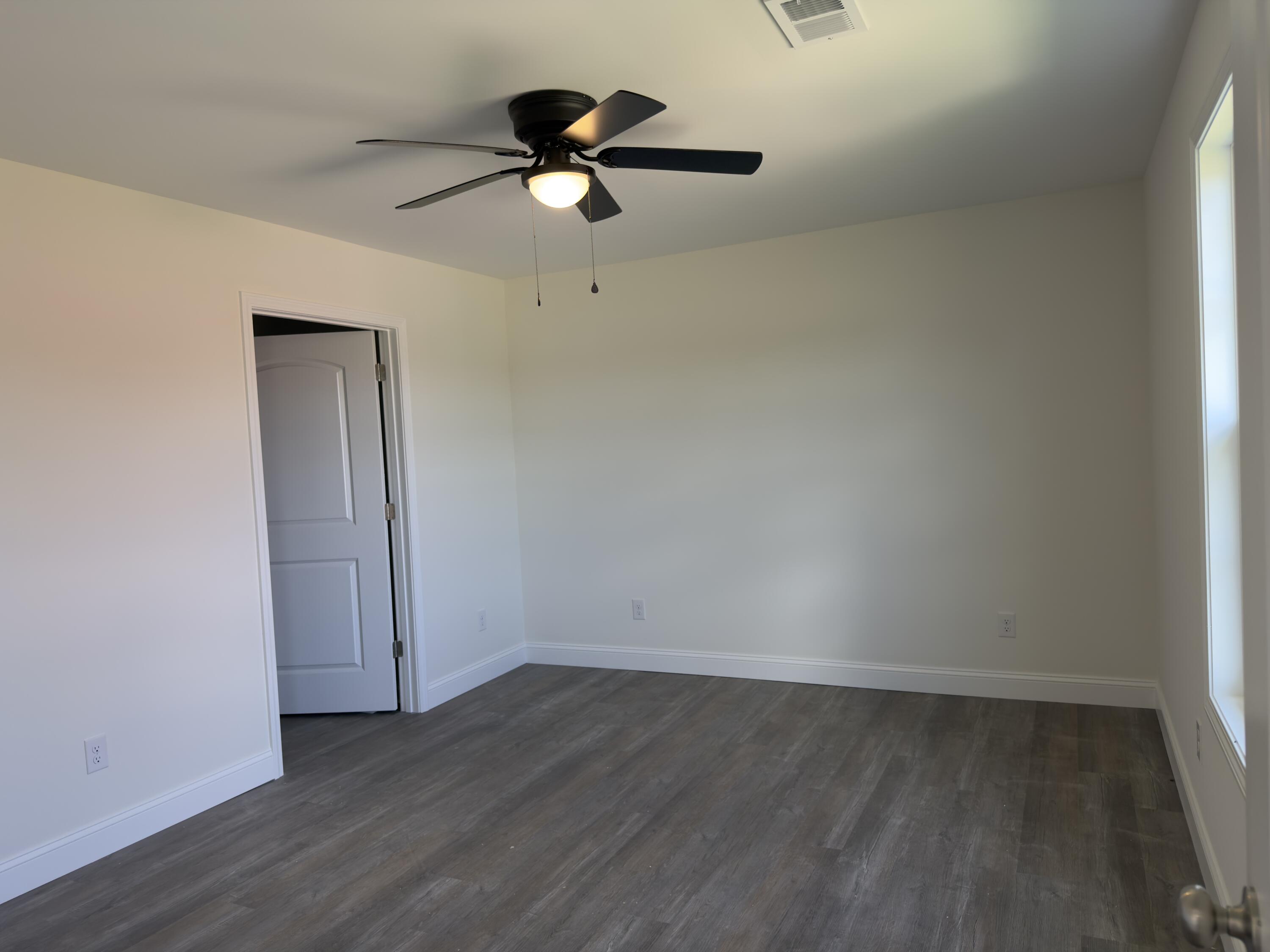 115 Brooks Drive Property Photo 4