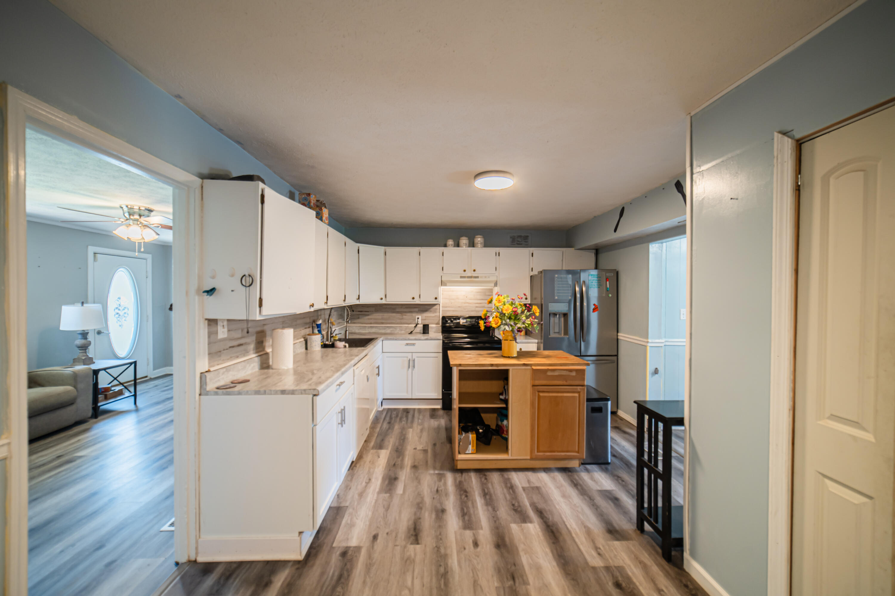 737 6th Avenue Property Photo 12