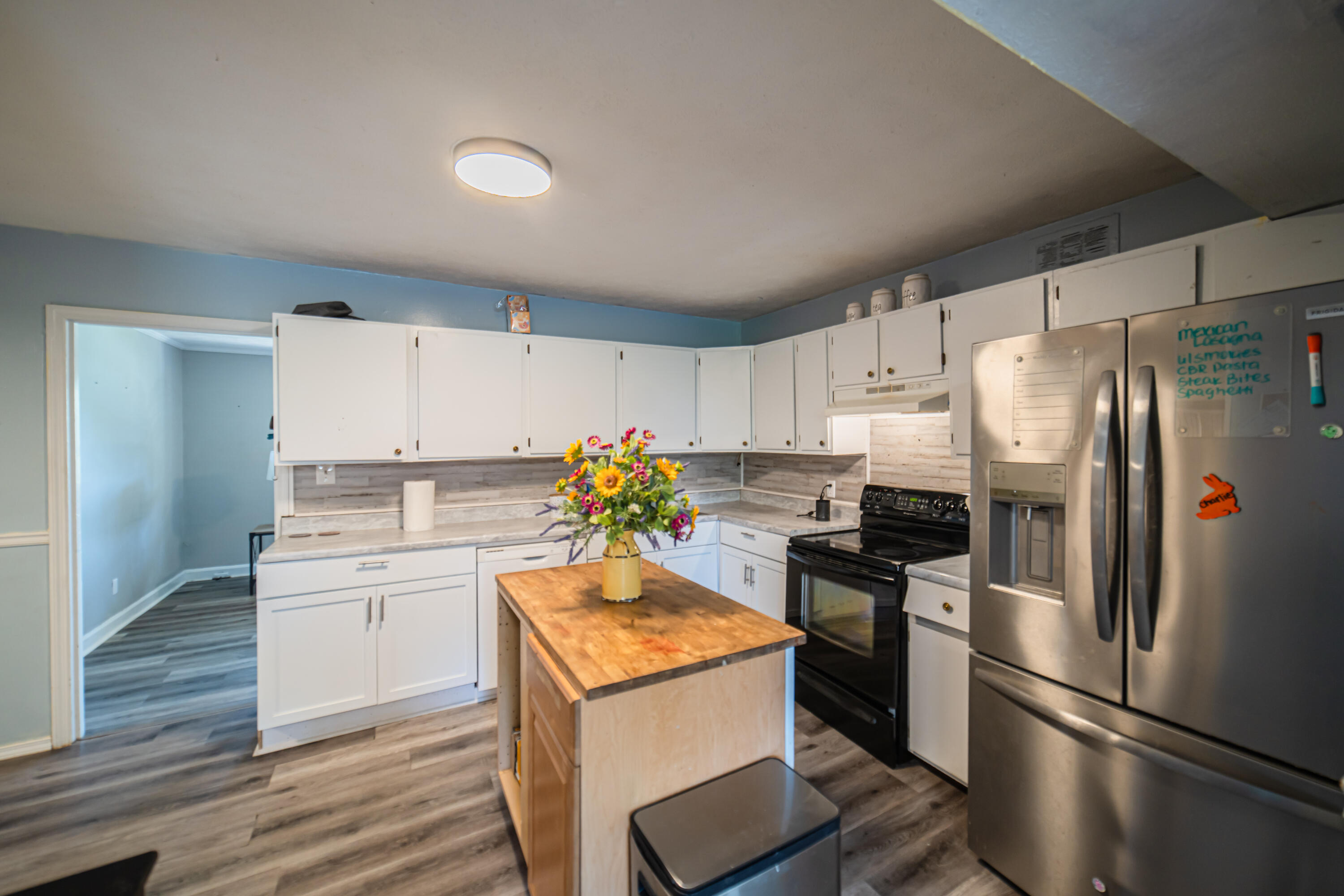 737 6th Avenue Property Photo 14