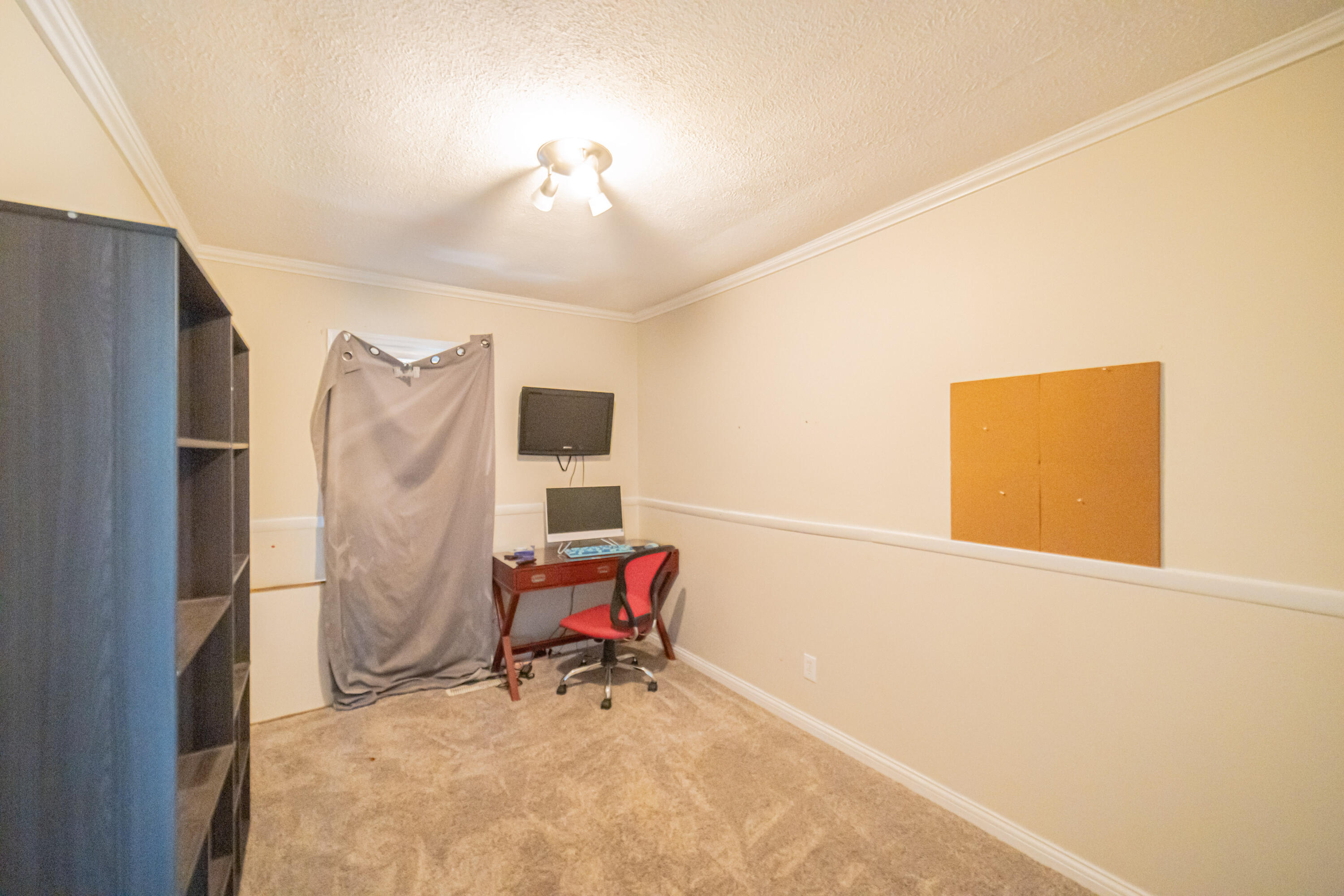 737 6th Avenue Property Photo 36