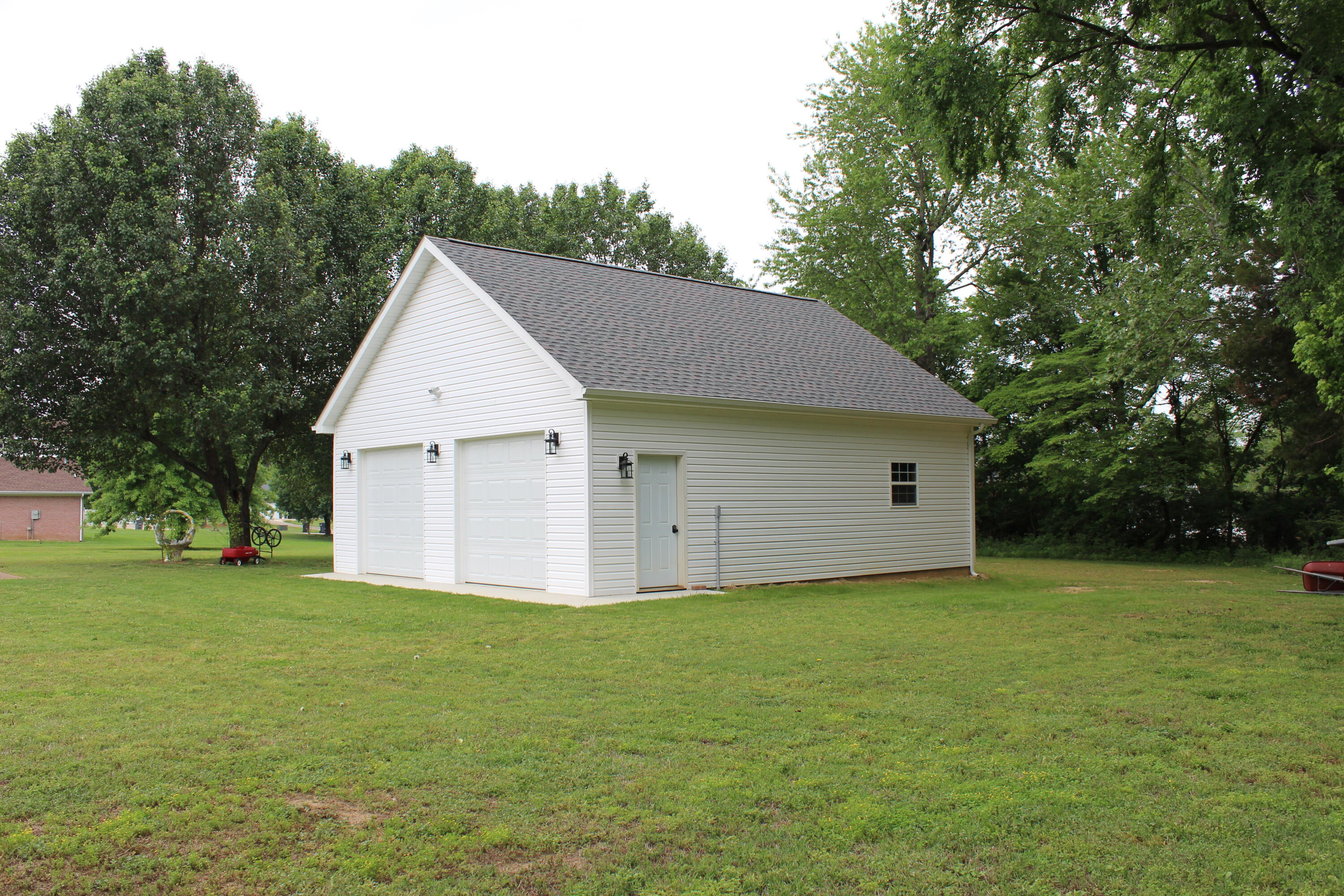 245 Braddie Cove Property Photo 6