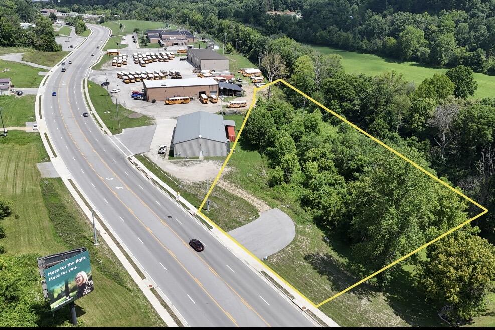 2251 S Highway 421 Property Photo 2