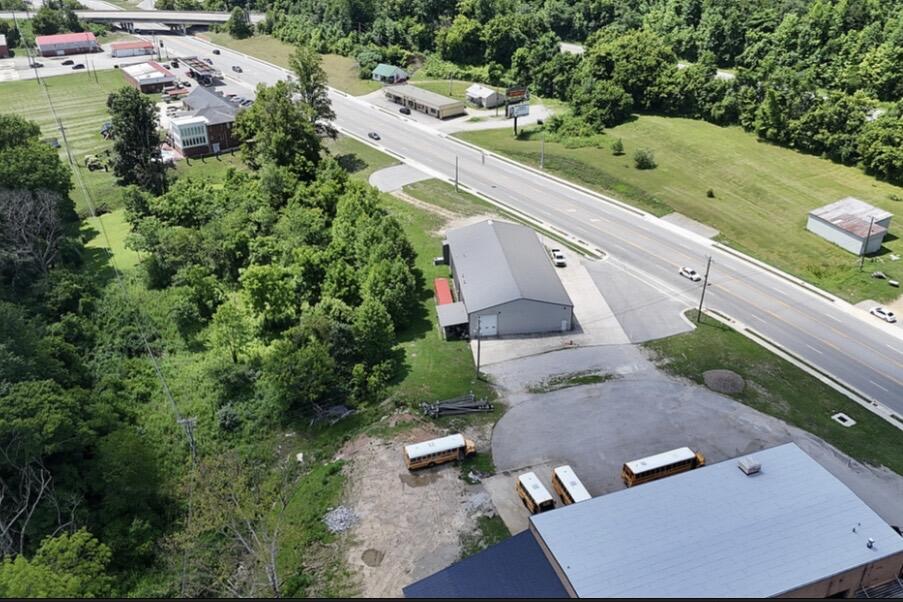 2251 S Highway 421 Property Photo 10