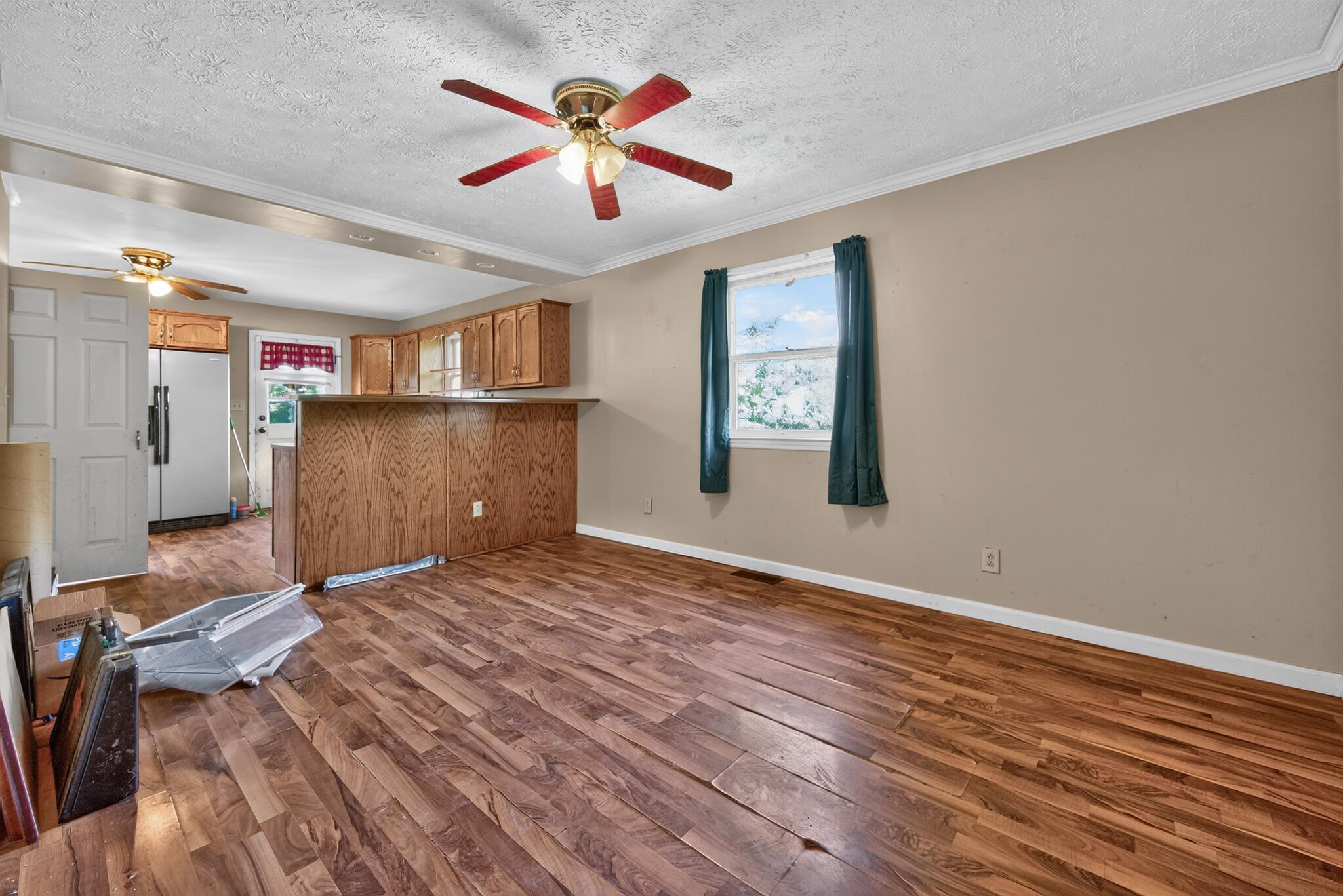 147 Rosemont Drive Property Photo 4
