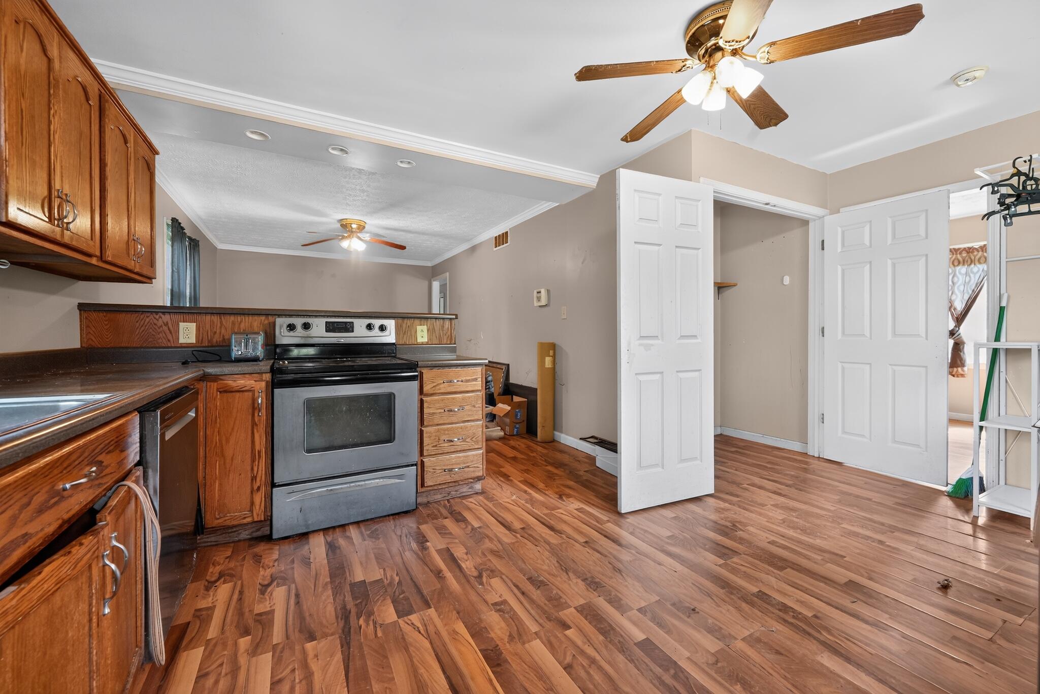 147 Rosemont Drive Property Photo 6
