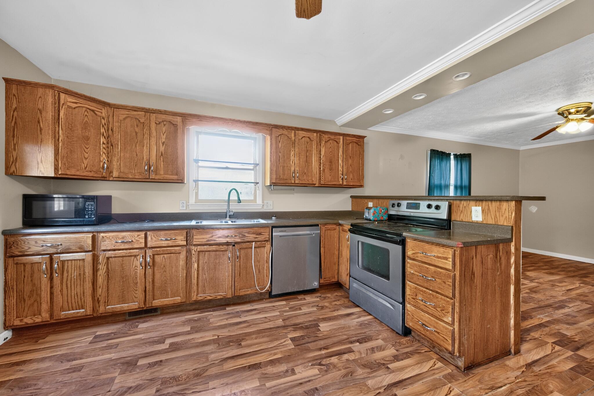 147 Rosemont Drive Property Photo 7
