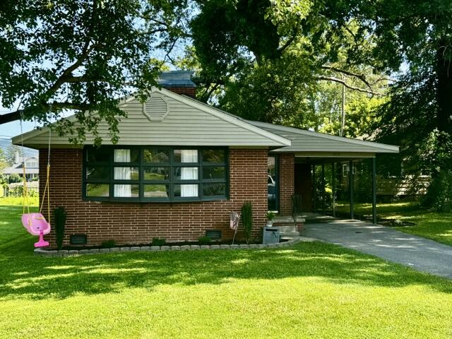 1010 W Chester Property Photo 1