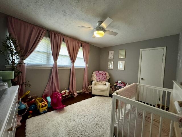 1010 W Chester Property Photo 10