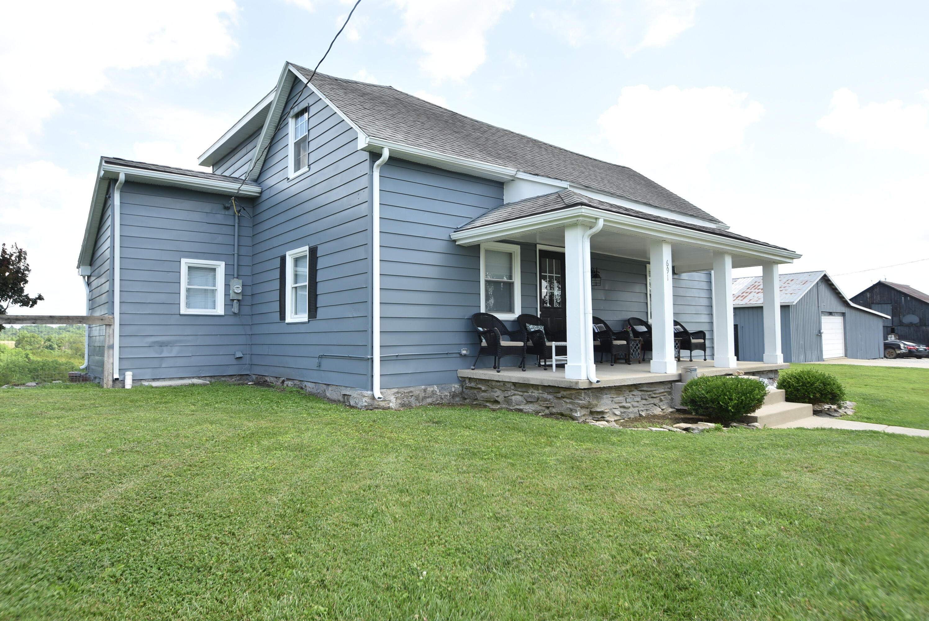 691 Fairview Road Property Photo 1