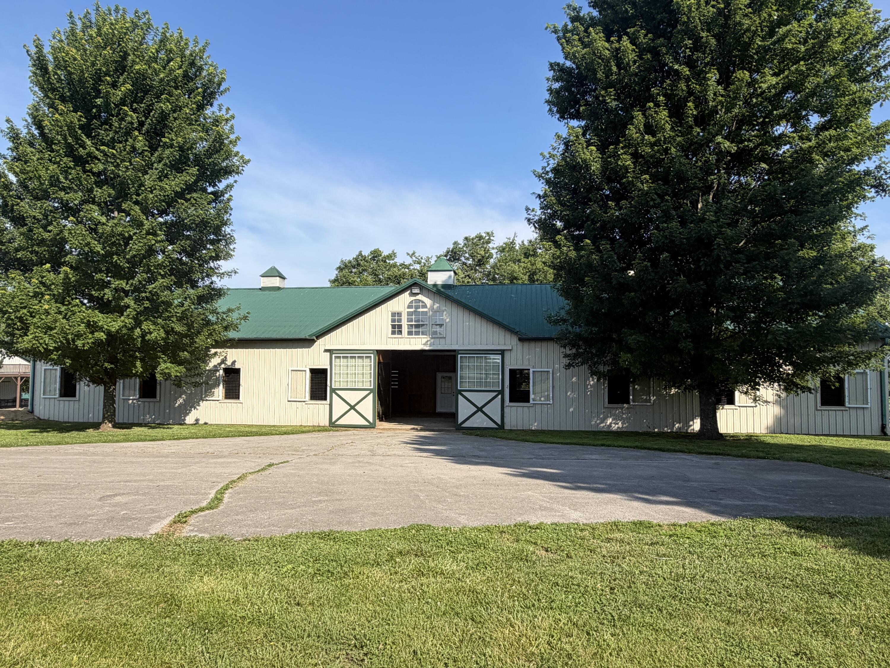 1070 Kidds Mill Road Property Photo 1