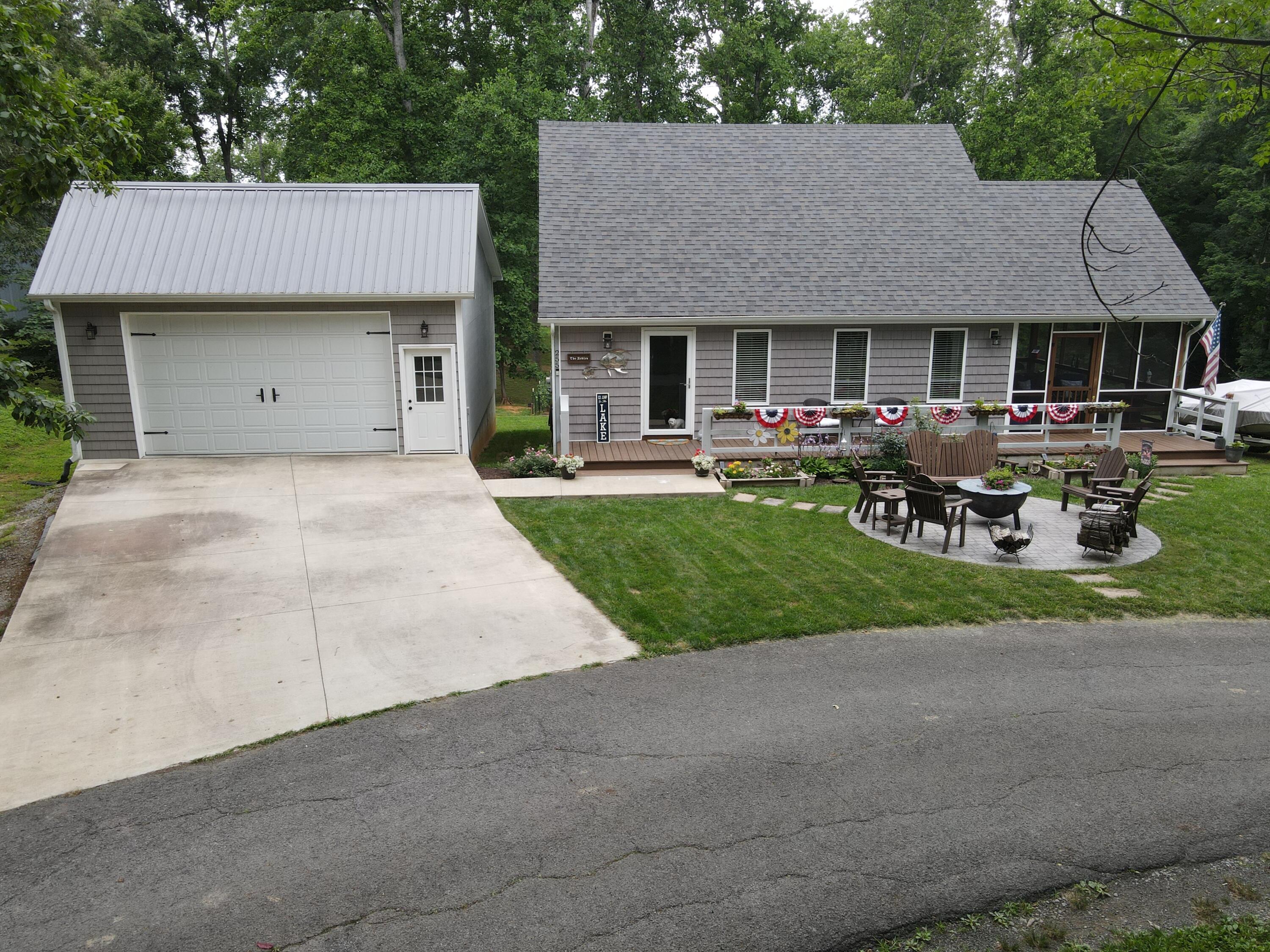 255 Tall Timber Drive Property Photo 8