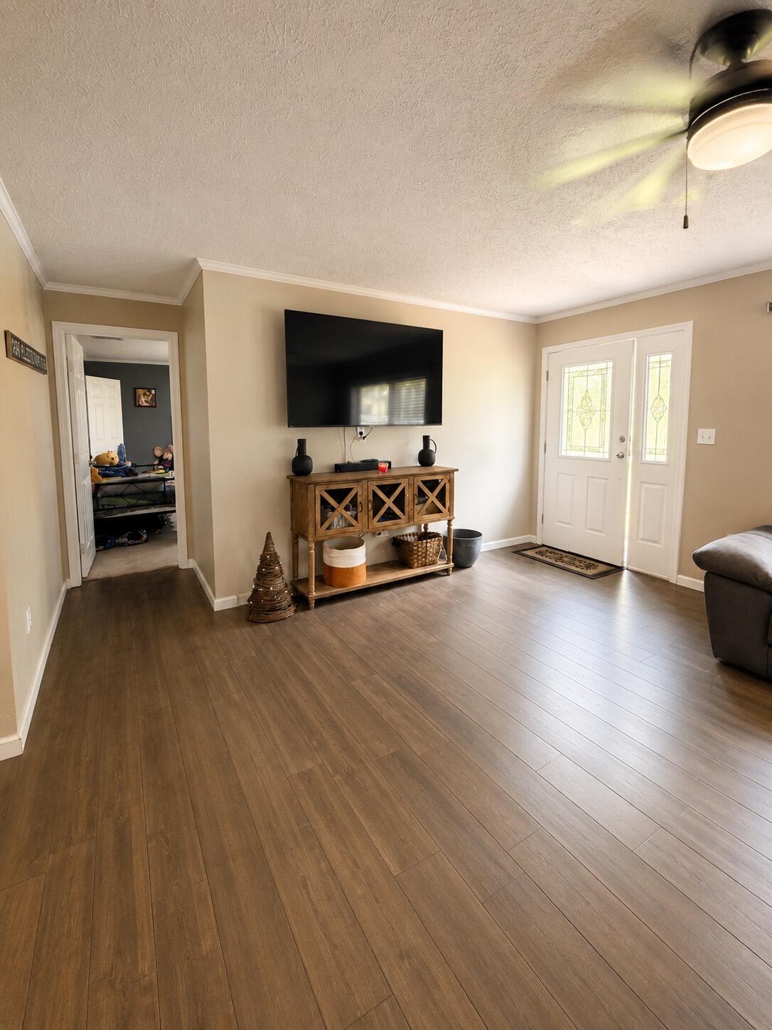 565 Martin Road Property Photo 4