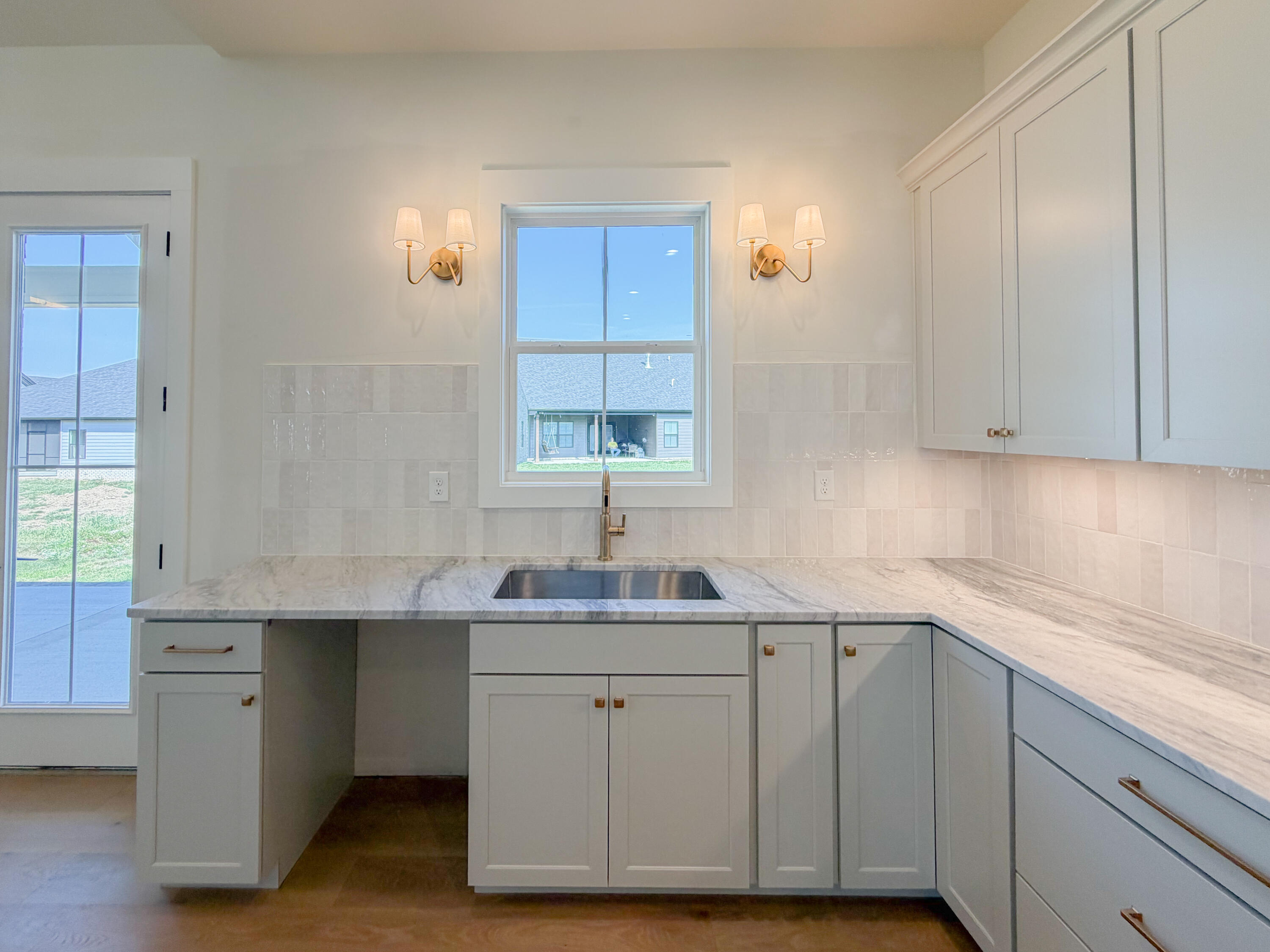 225 Madison Avenue Property Photo 8