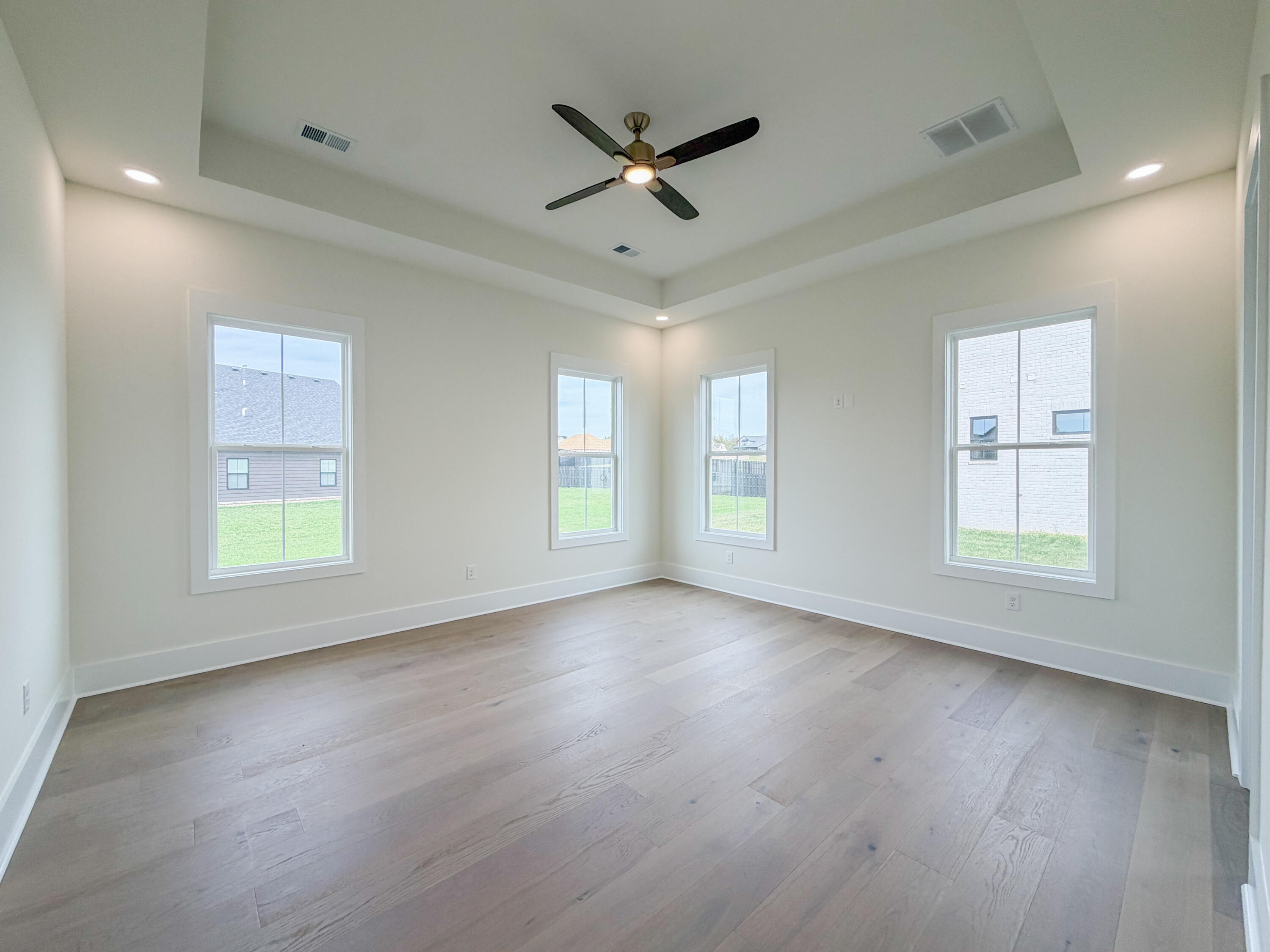 225 Madison Avenue Property Photo 9