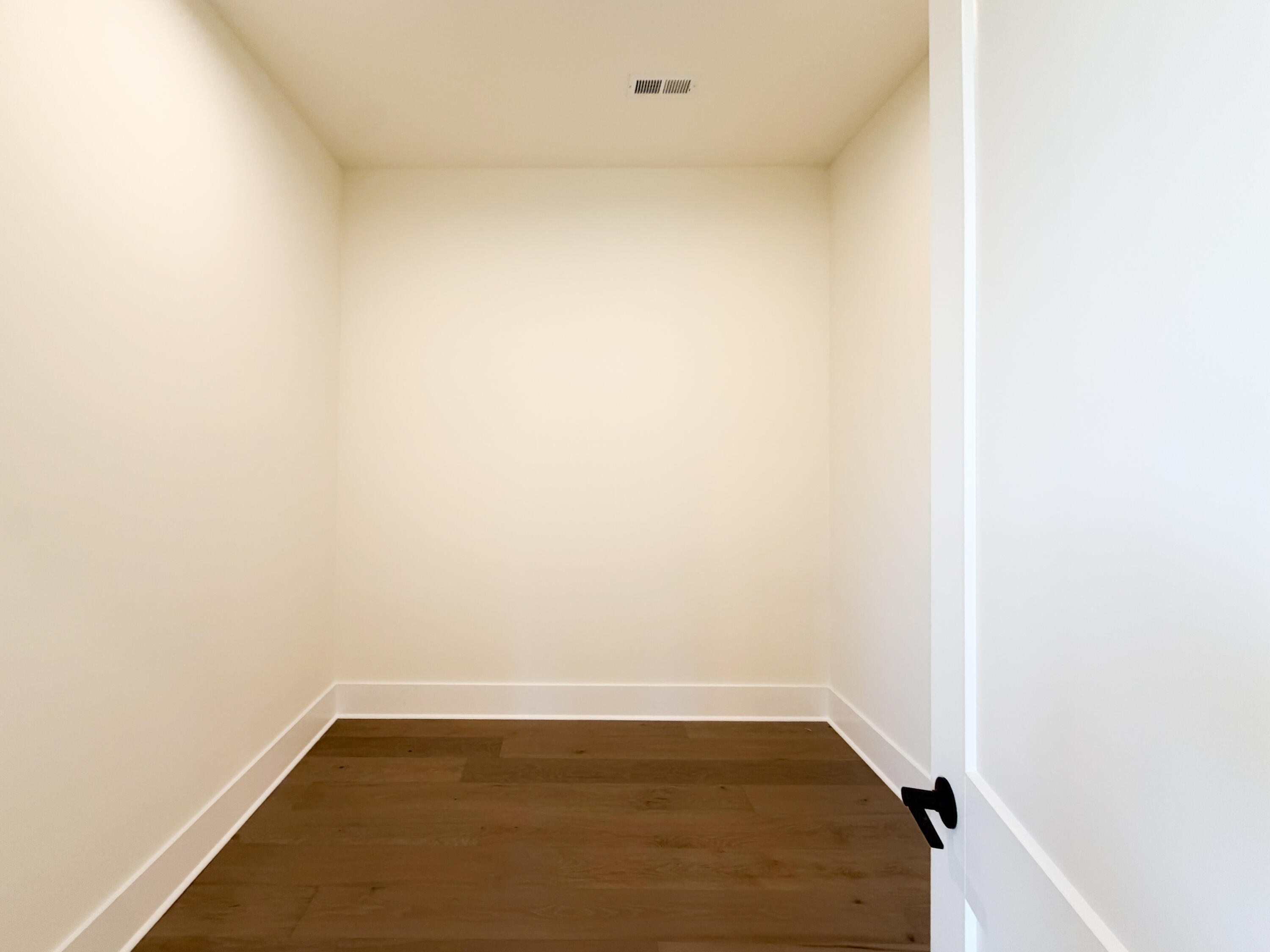 225 Madison Avenue Property Photo 11