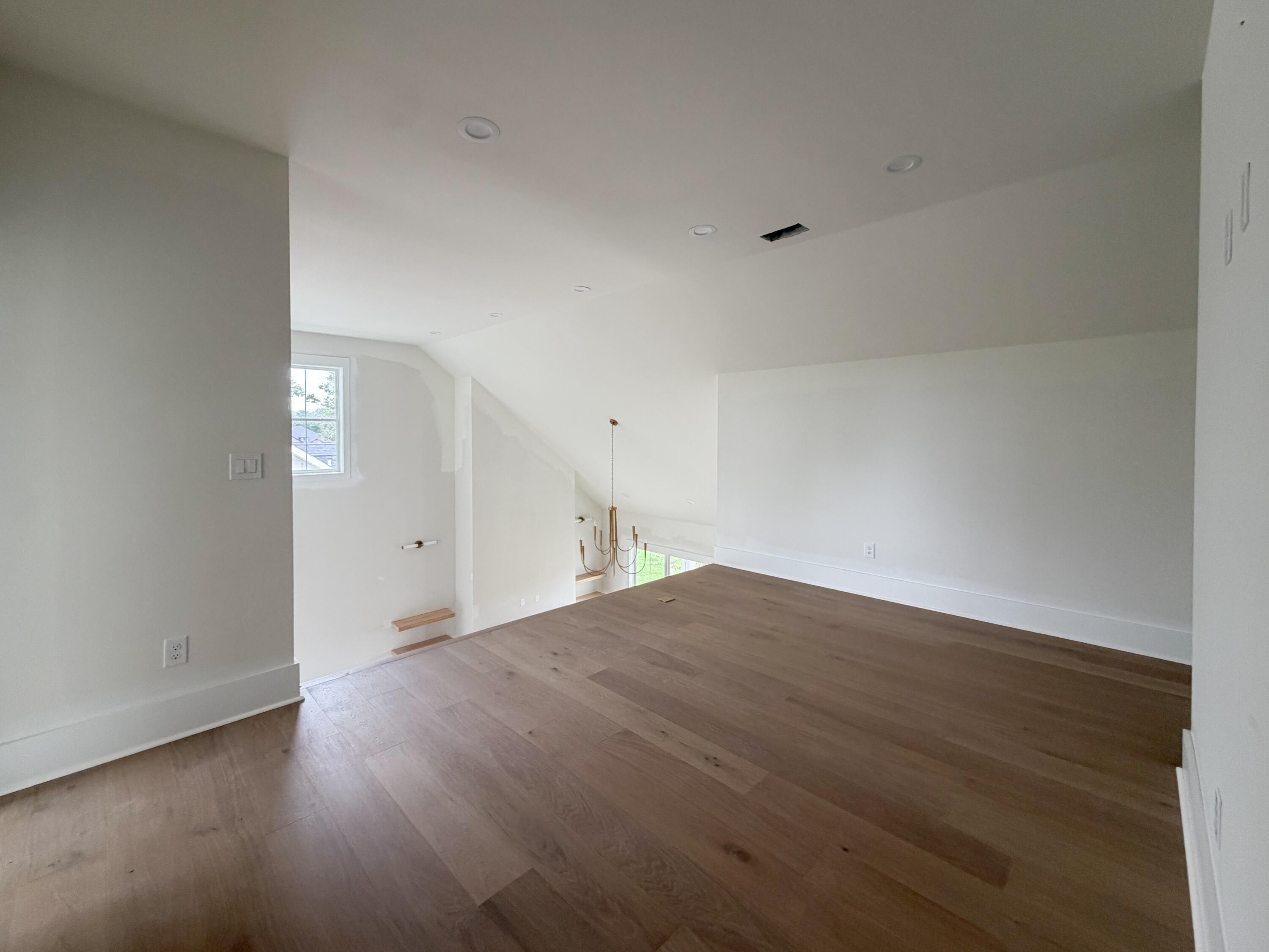 225 Madison Avenue Property Photo 25