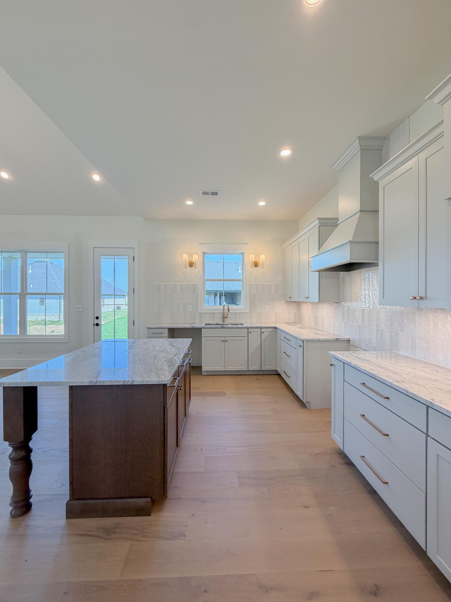 225 Madison Avenue Property Photo 26