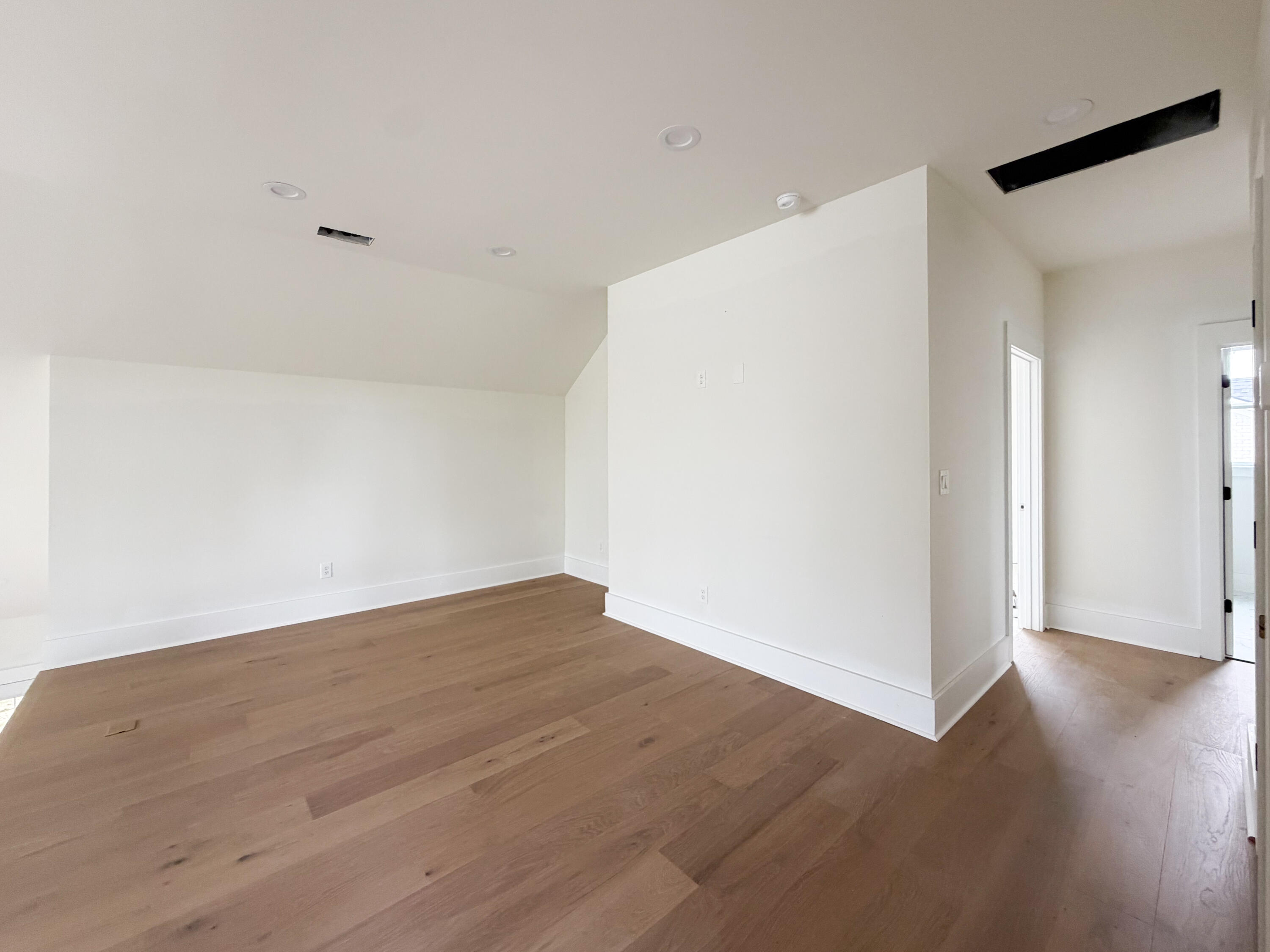 225 Madison Avenue Property Photo 27