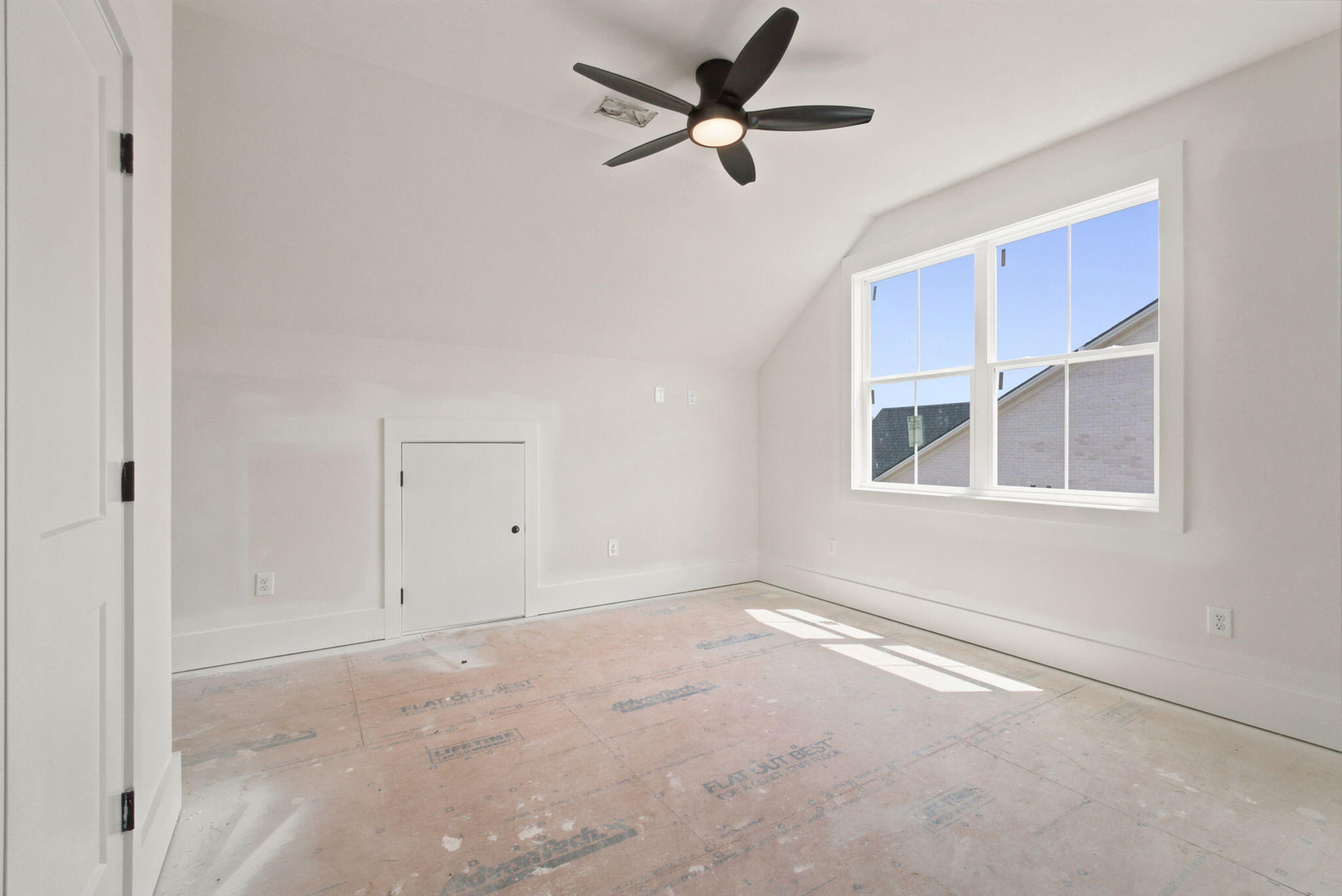 225 Madison Avenue Property Photo 32