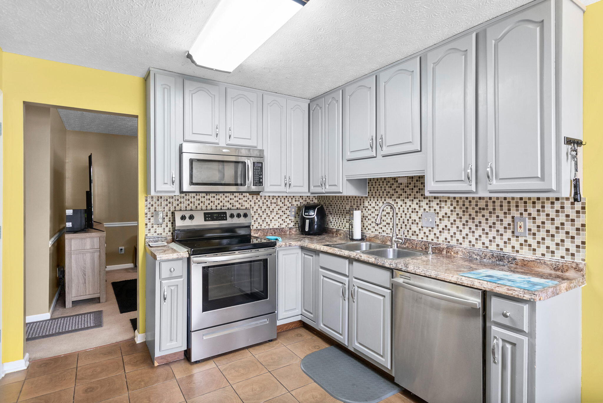 119 Carriage Way Property Photo 11