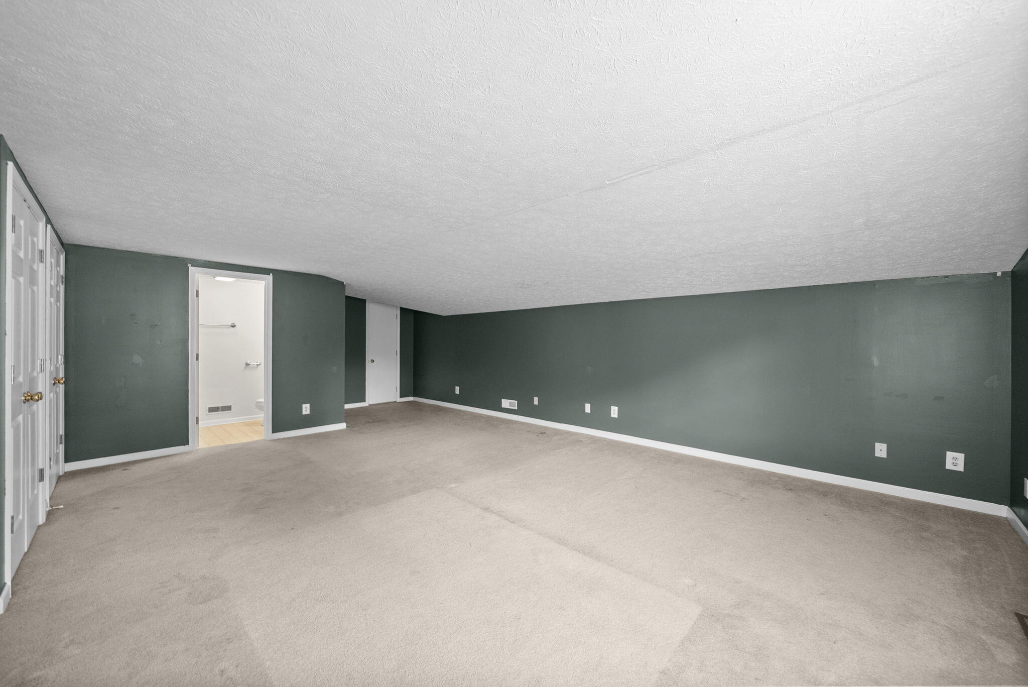 119 Carriage Way Property Photo 27