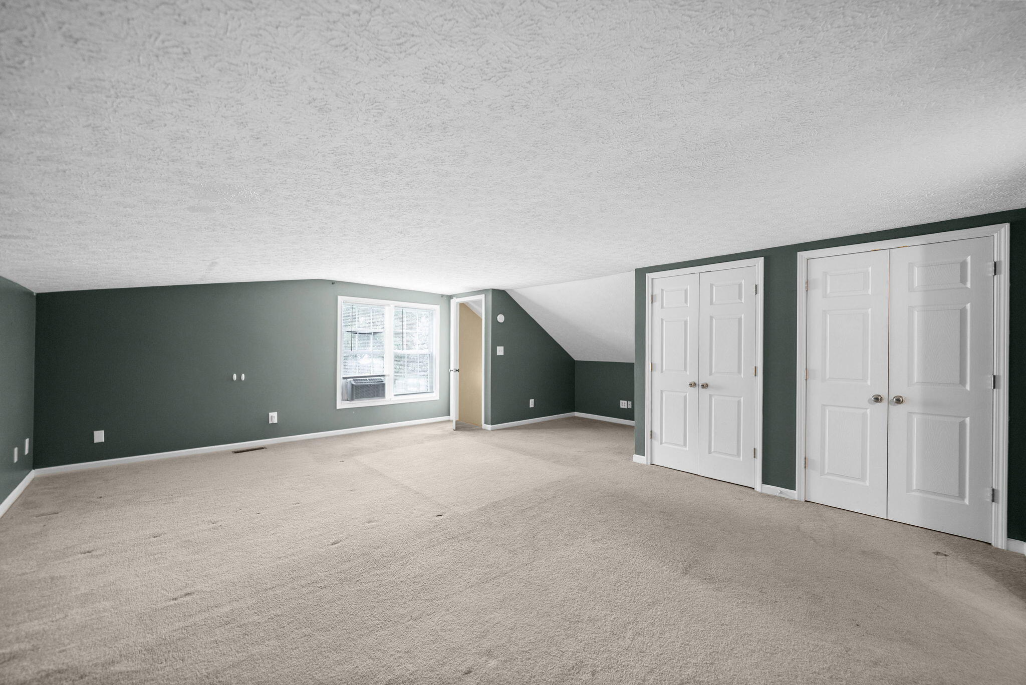 119 Carriage Way Property Photo 28