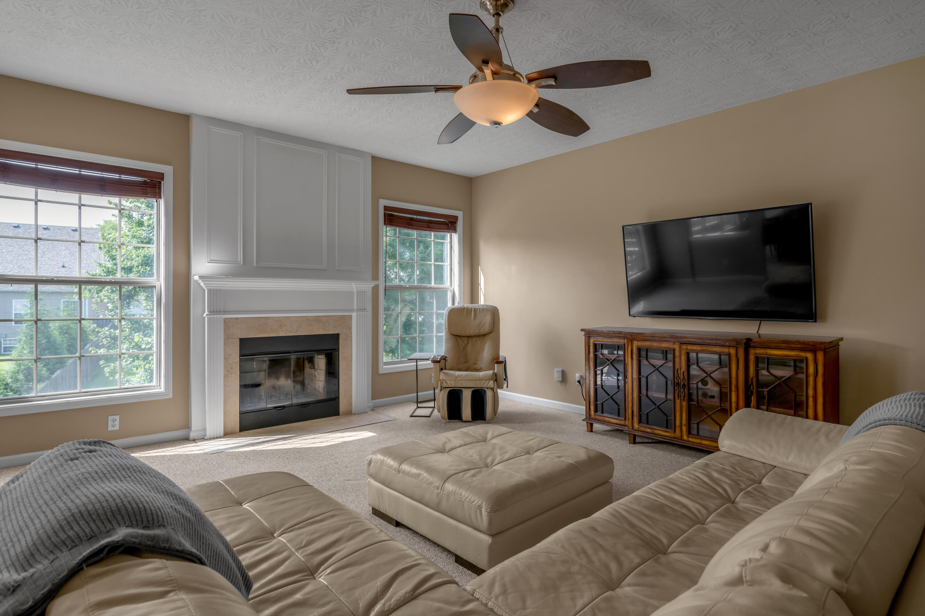 2432 Gooseberry Circle Property Photo 14