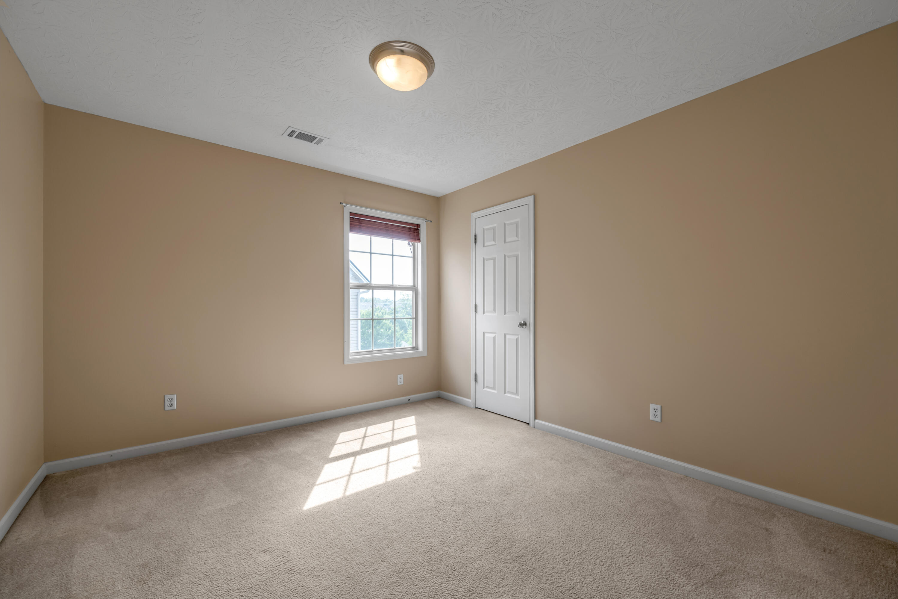 2432 Gooseberry Circle Property Photo 34