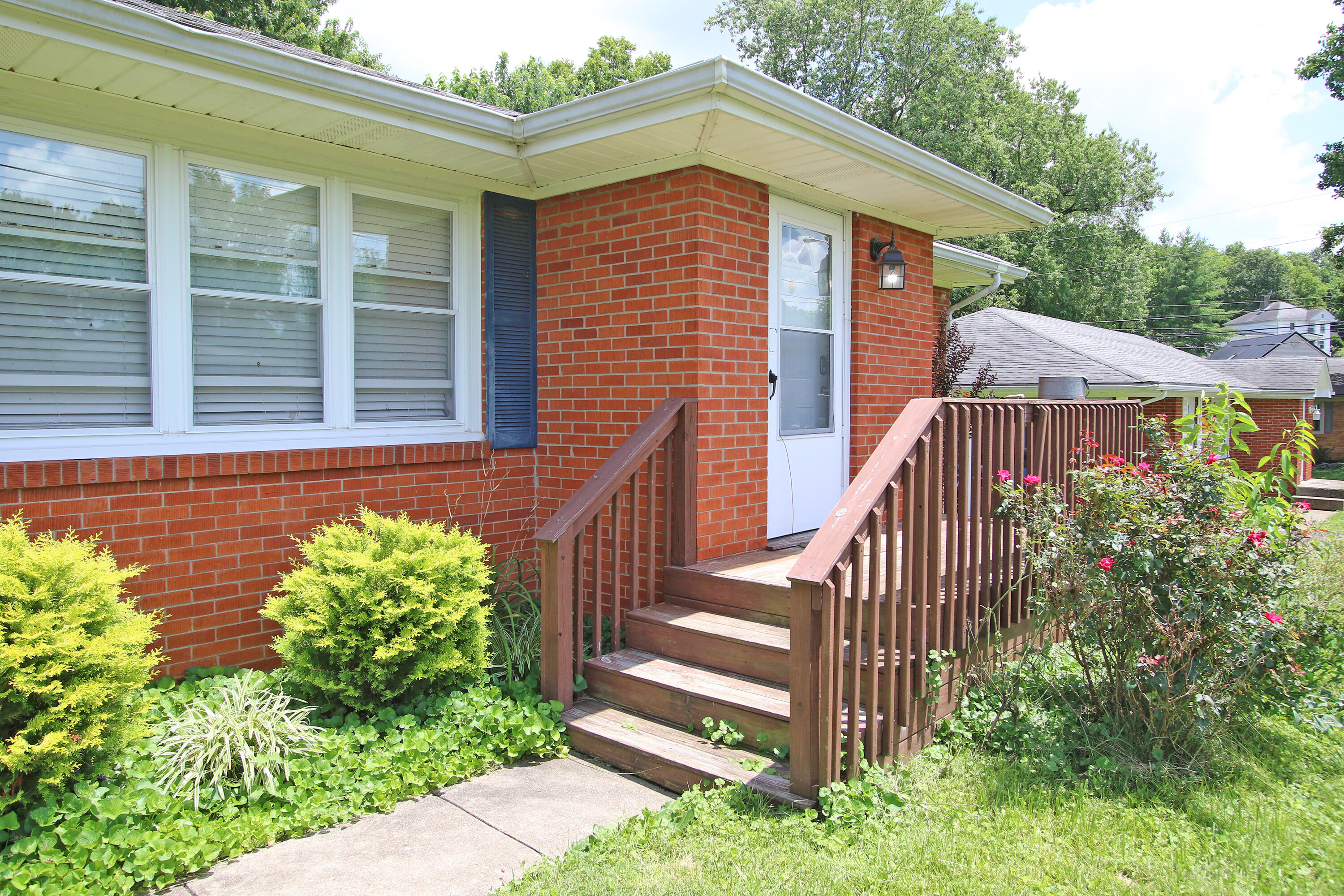 352 Timothy Avenue Property Photo 4
