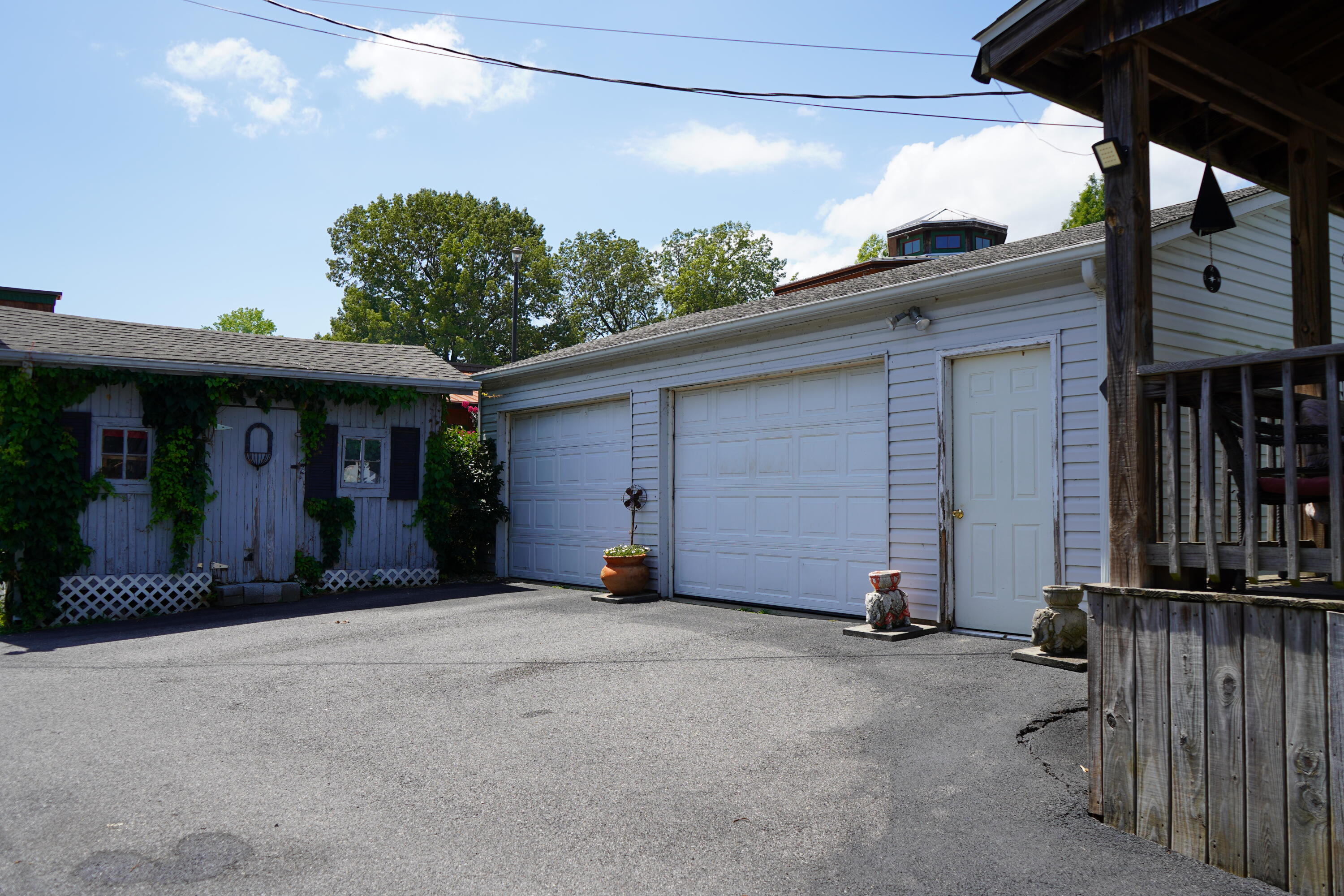 1817 J H O'bryan Avenue Property Photo 7