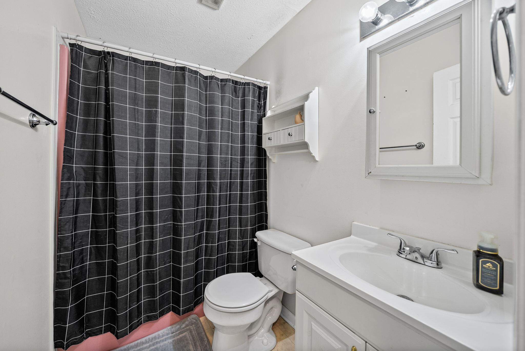 535 Fox Chase Court Road Property Photo 24