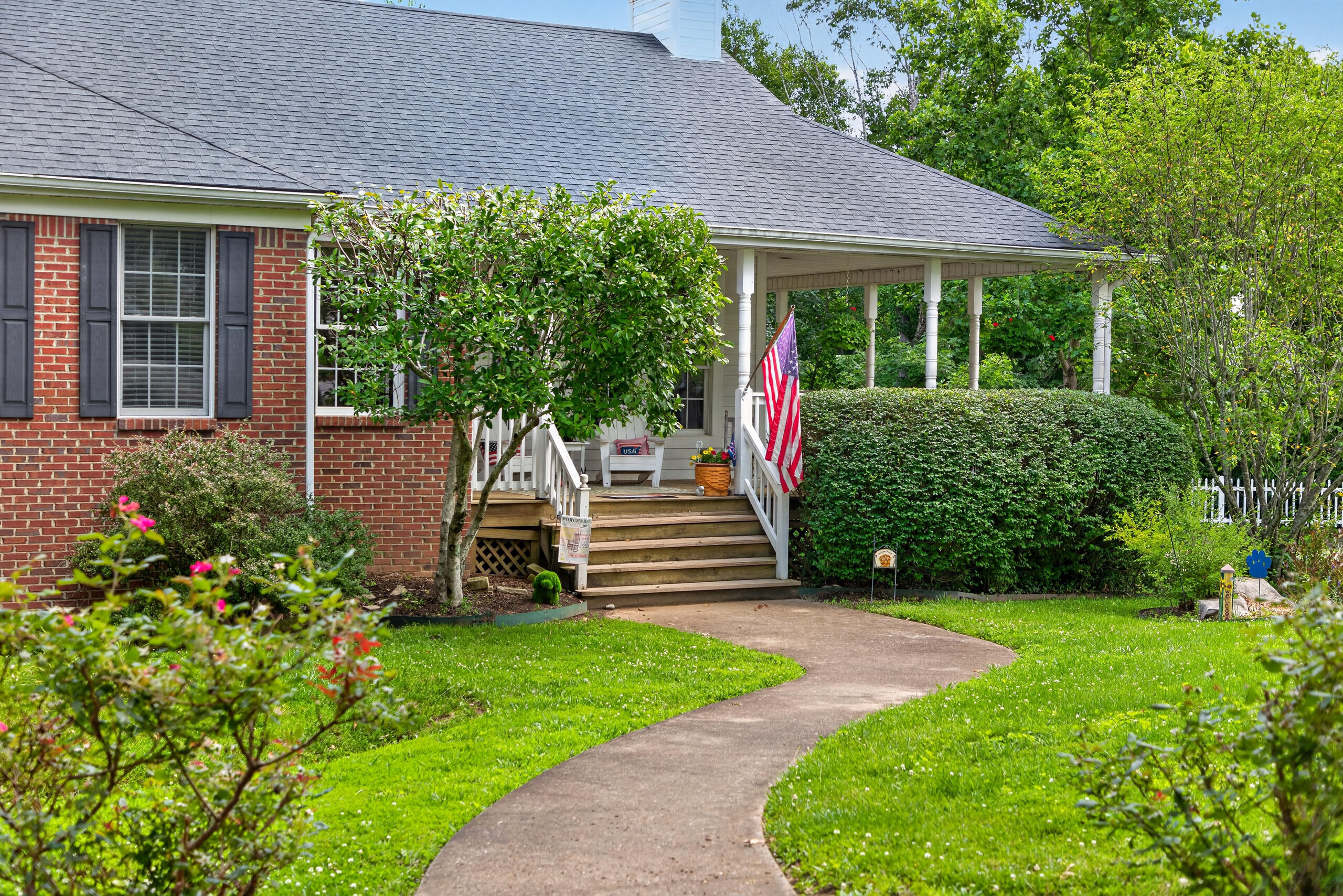 115 St Michaels Crossing Property Photo 4