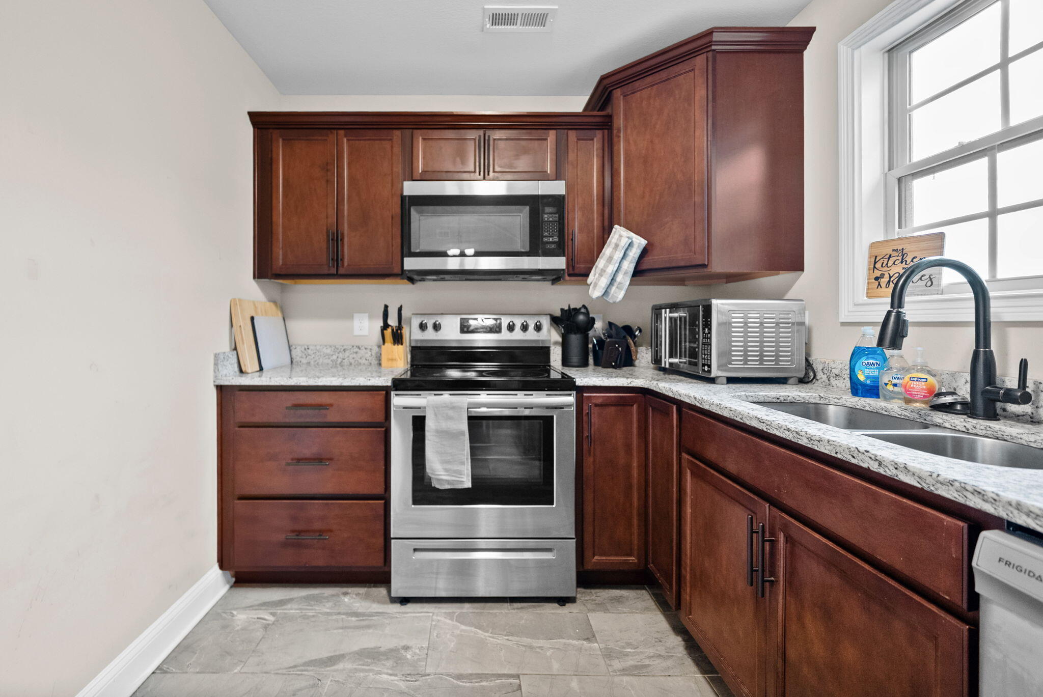 143 Ambridge Street Property Photo 14
