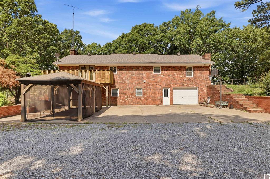 948 Kendall Road Property Photo 4