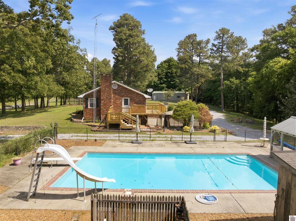 948 Kendall Road Property Photo 10
