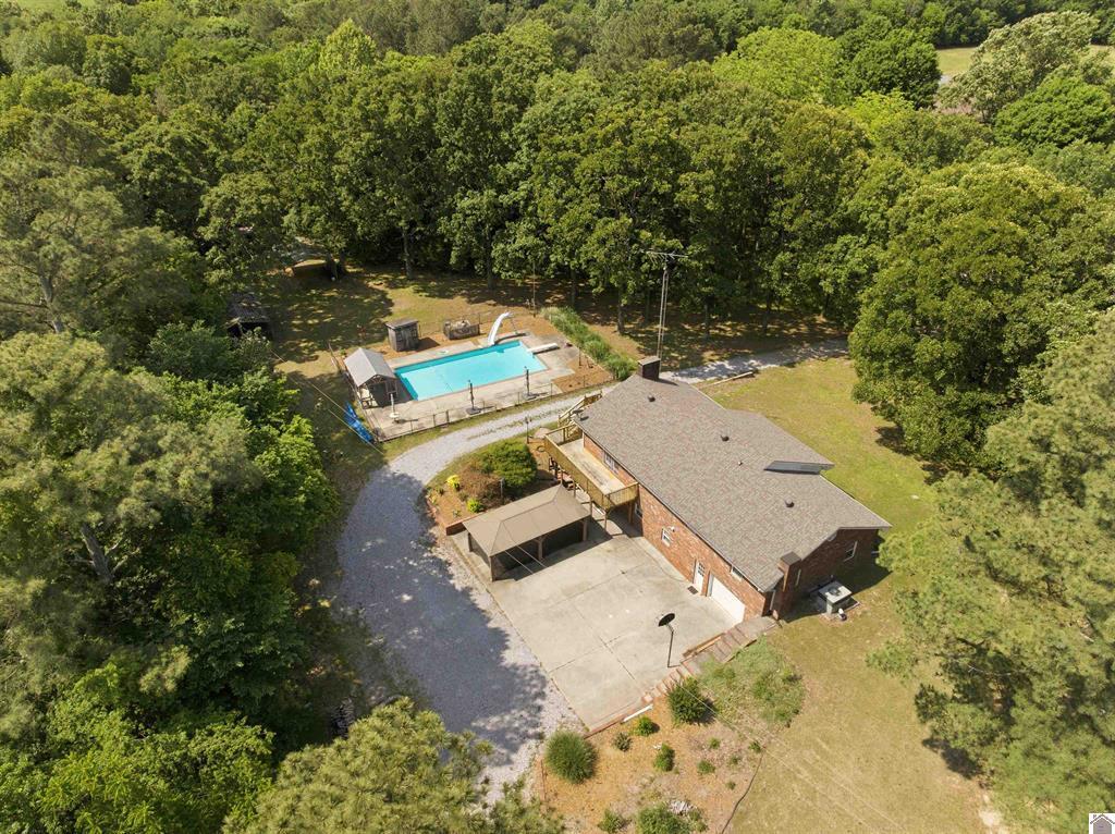 948 Kendall Road Property Photo 12