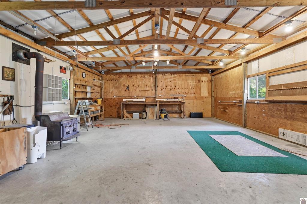 948 Kendall Road Property Photo 13