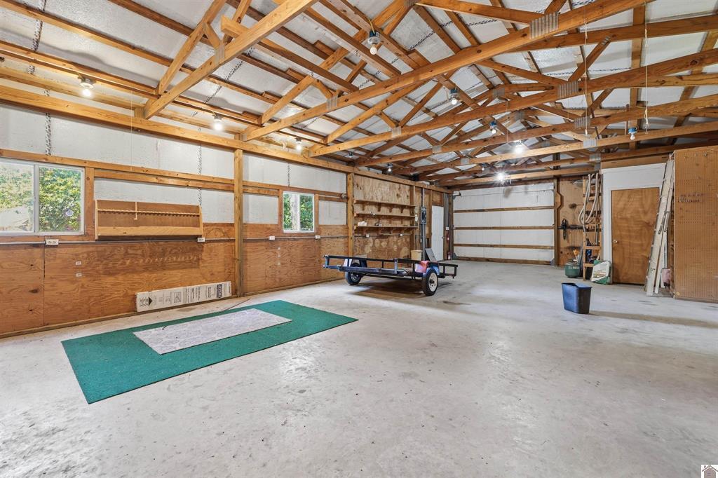 948 Kendall Road Property Photo 16