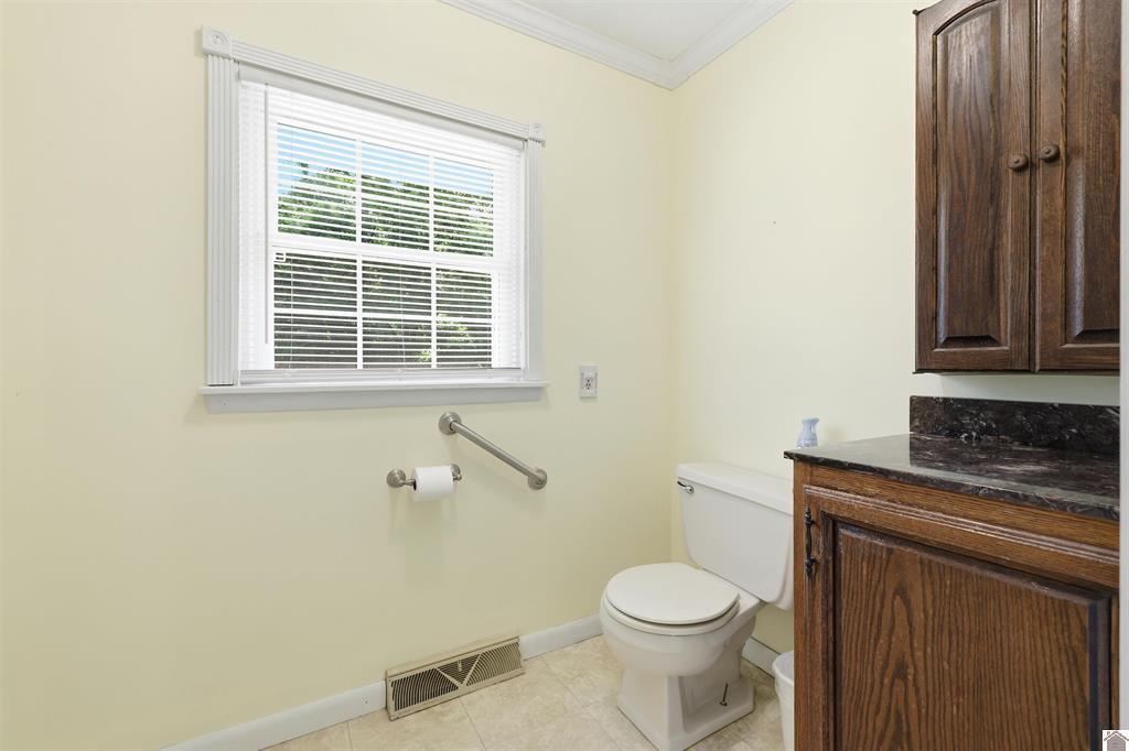 948 Kendall Road Property Photo 28