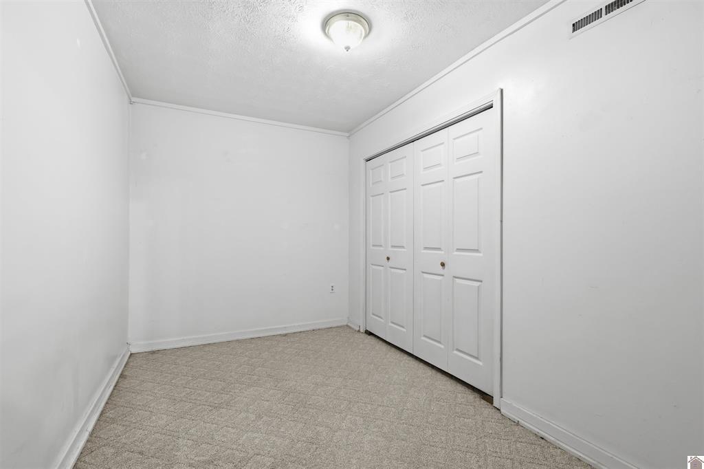 948 Kendall Road Property Photo 37