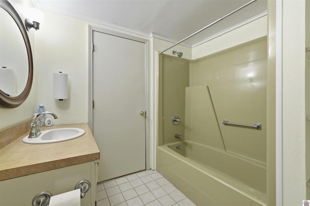 948 Kendall Road Property Photo 38