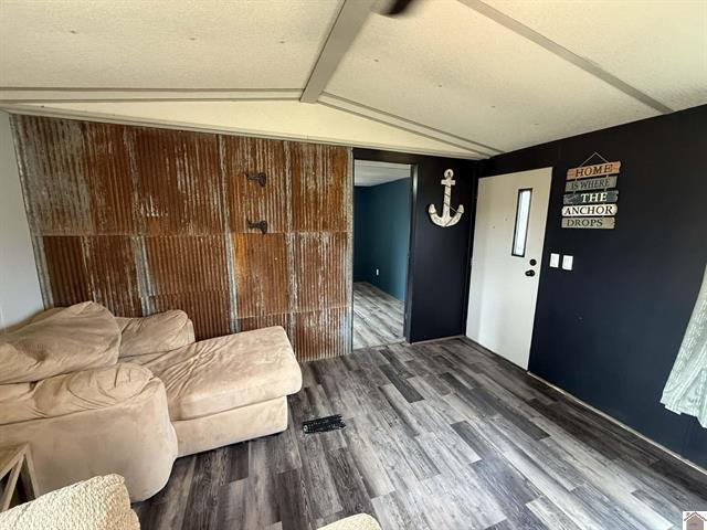 2519 Wickliffe Road Property Photo 7