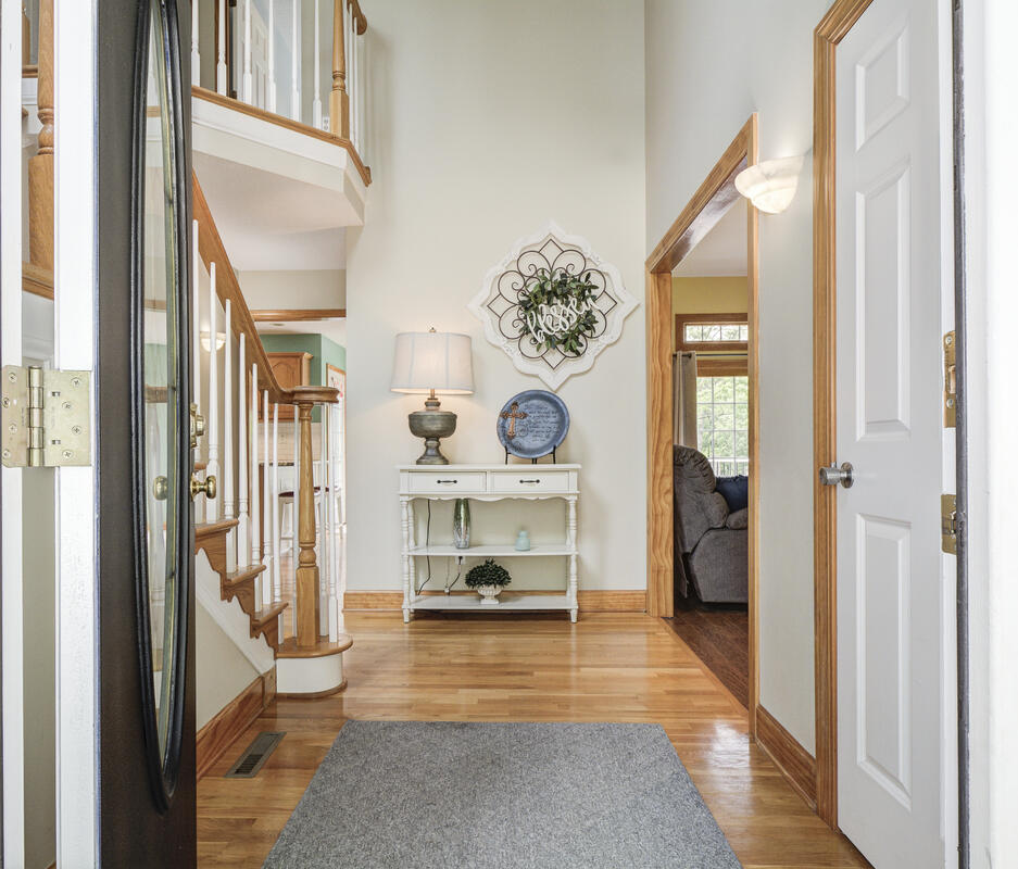 91 Lakeshore Road Property Photo 6
