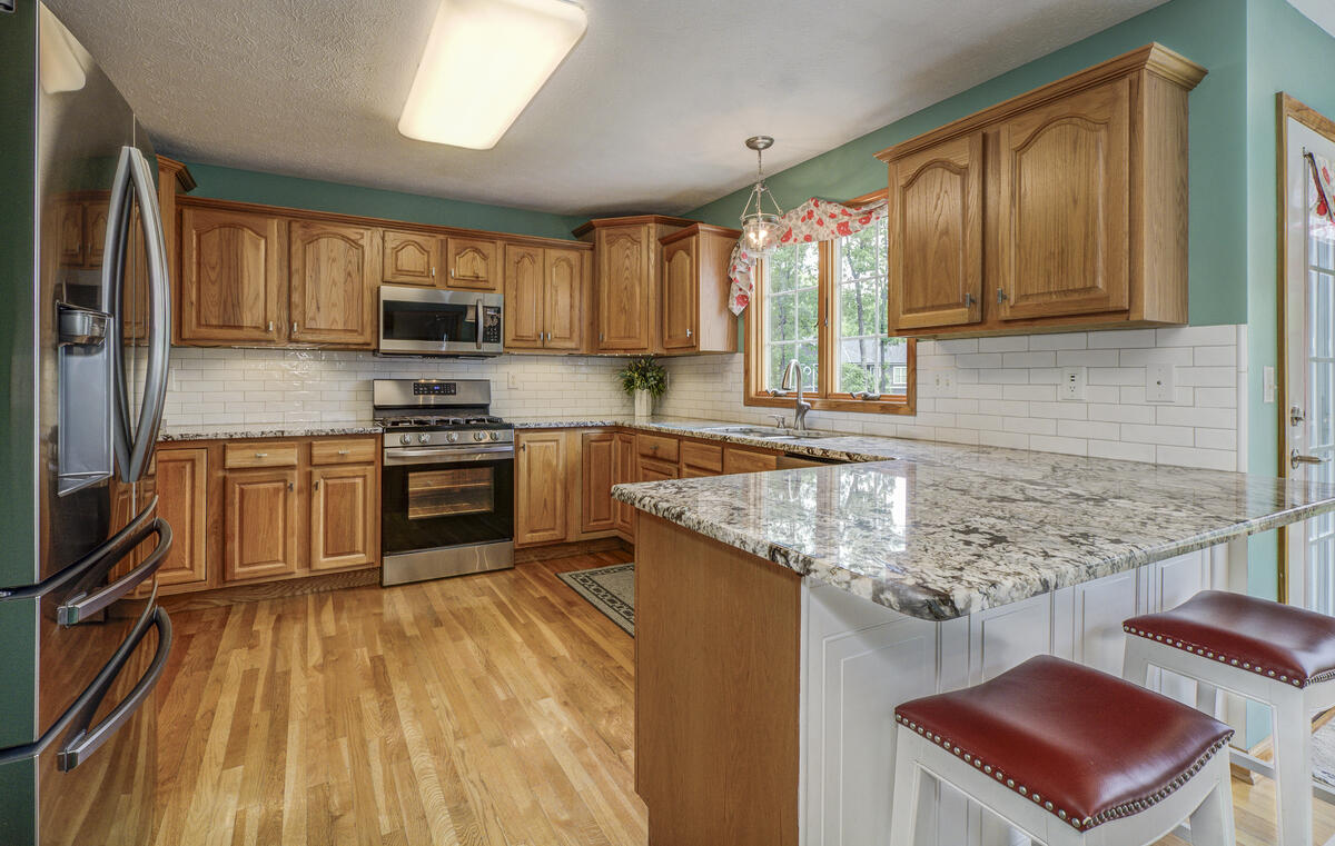 91 Lakeshore Road Property Photo 13