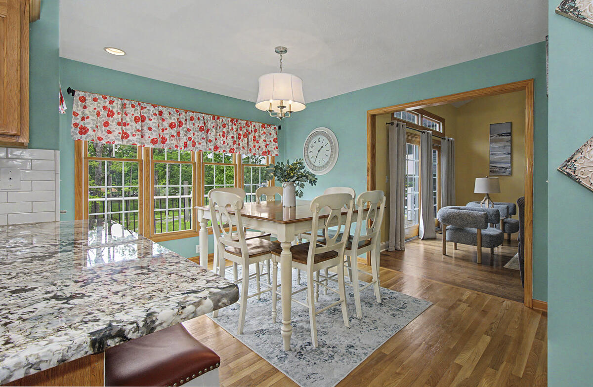 91 Lakeshore Road Property Photo 14