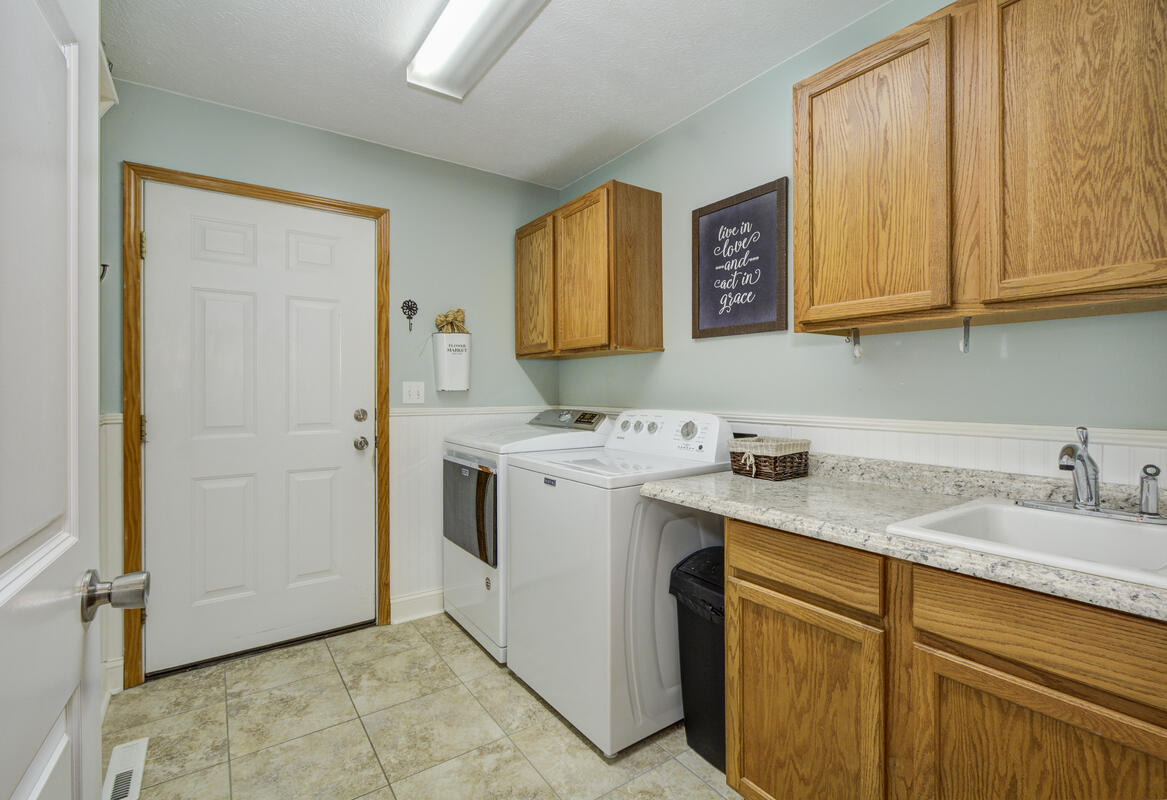 91 Lakeshore Road Property Photo 22